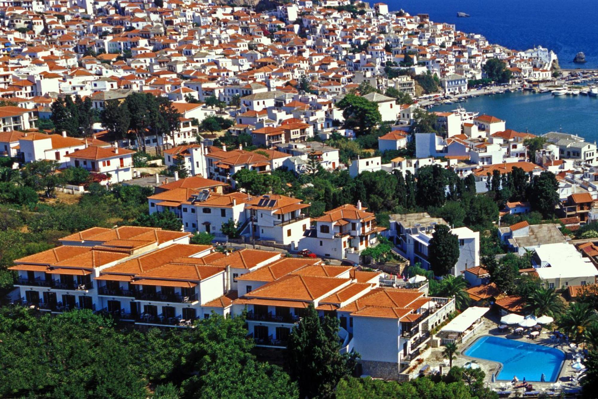 Dionyssos Hotel Skopelos Town Exterior photo