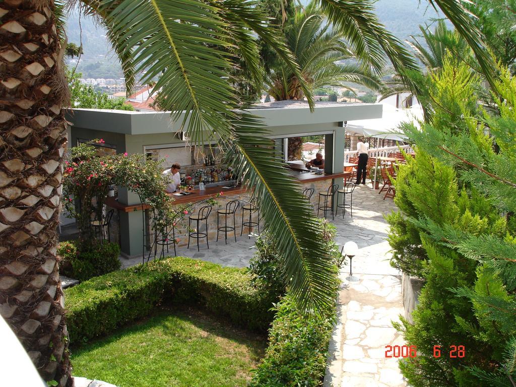 Dionyssos Hotel Skopelos Town Exterior photo